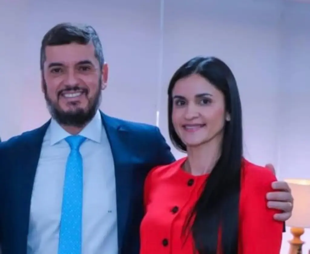Esposa de Rodrigo Bacellar rompe o silêncio e faz forte desabafo sobre situação do marido na prisão